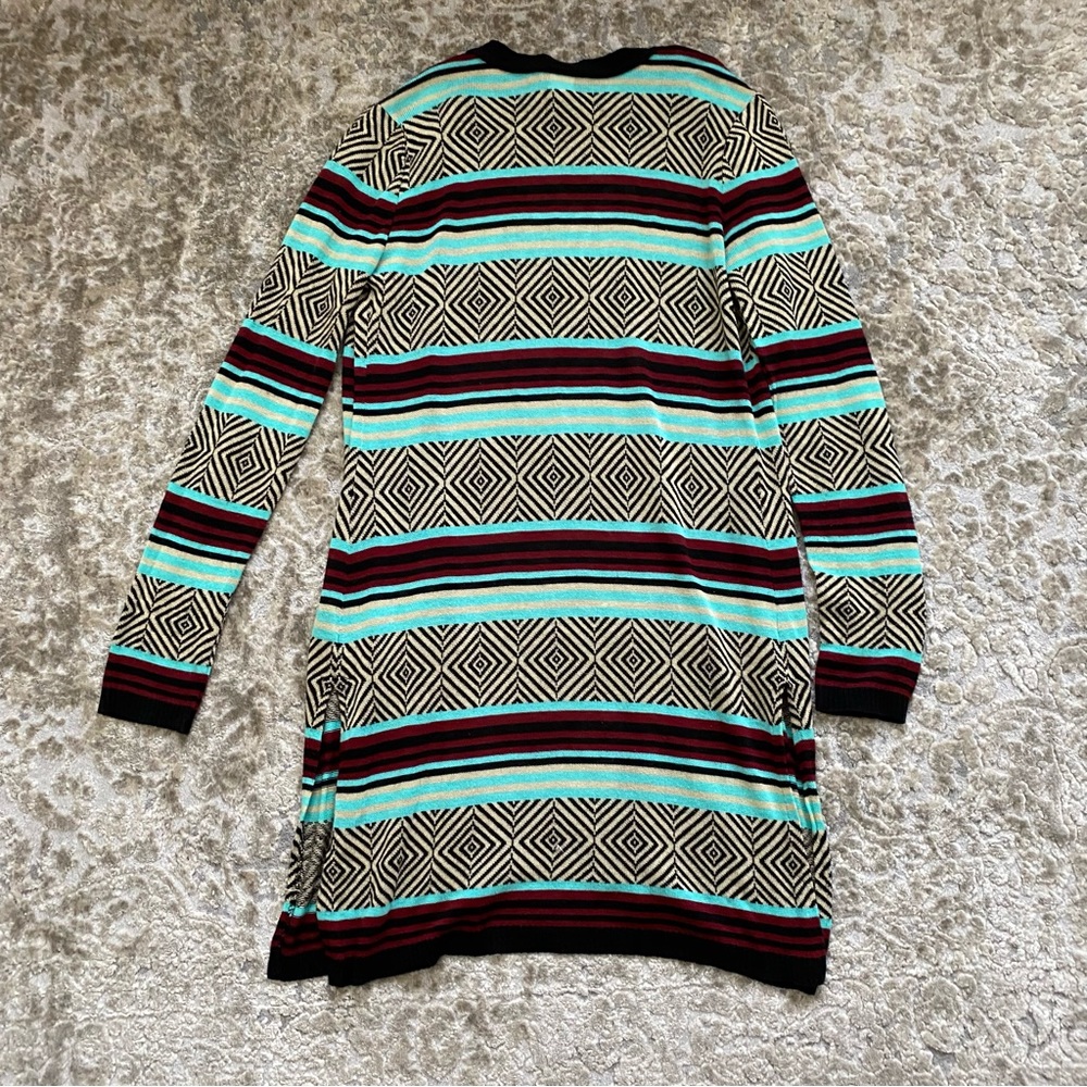 Daytrip Blue Burgundy Tan Patterned Cardigan Size L - Picture 4 of 6